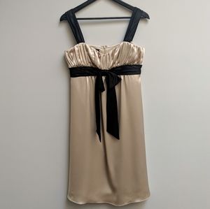 Jones New York midi champagne dress with black bow